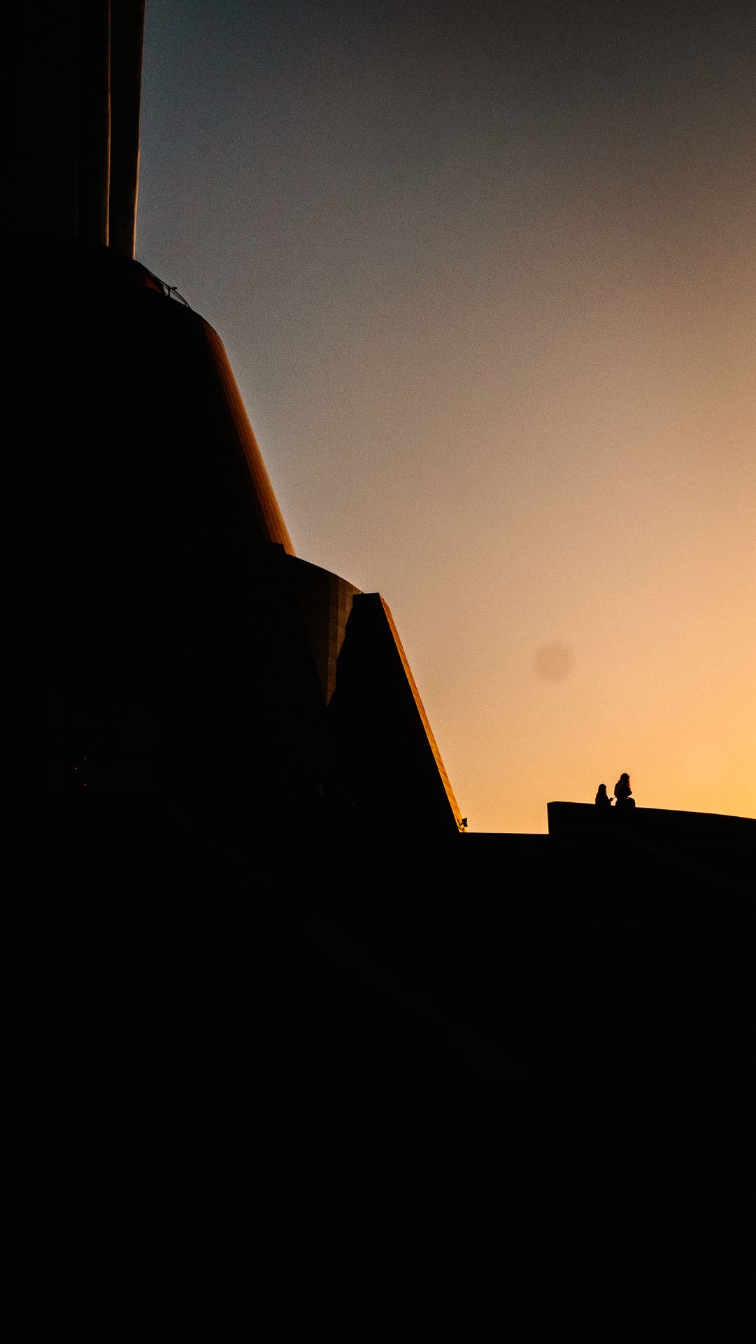 Soleil couchant sur La Mère Ukraine à Kiev, Ukraine